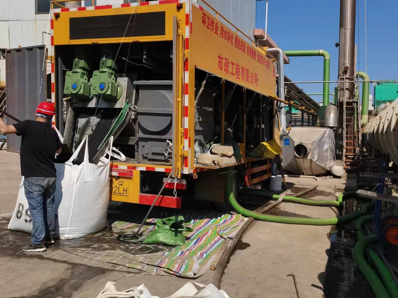 冕宁淤泥压干处理